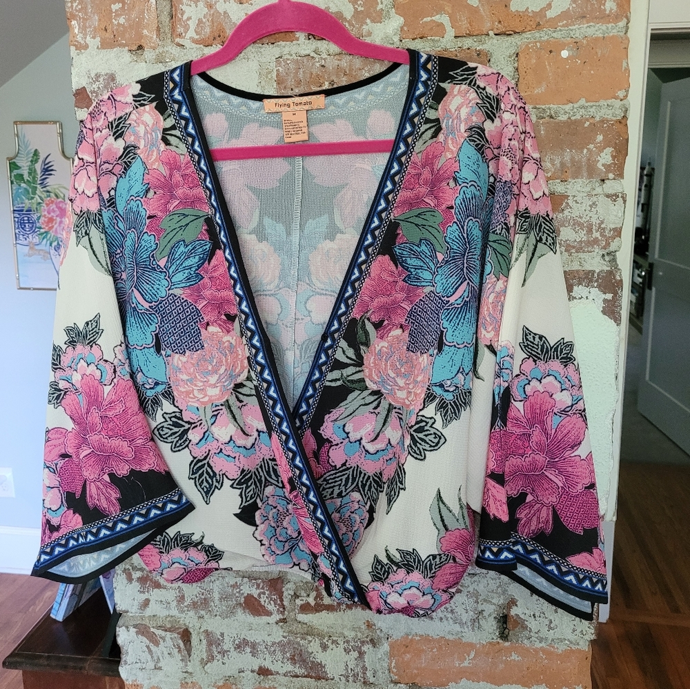 Flying tomato floral kimono wrap top - medium